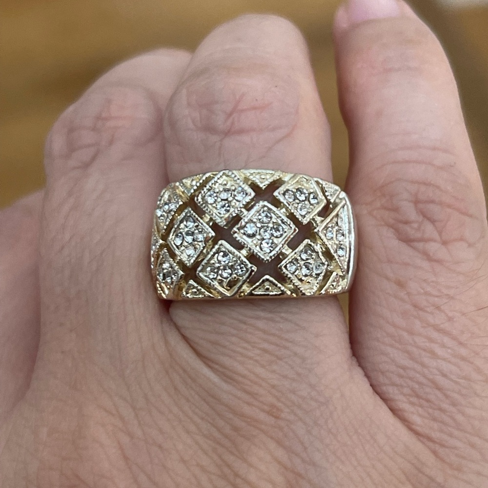 Diamanté crystal set gold and silver tone wide size 8 band ring - Picture 6 of 15